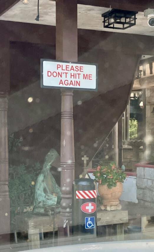 Hilarious Signs (14 pics)