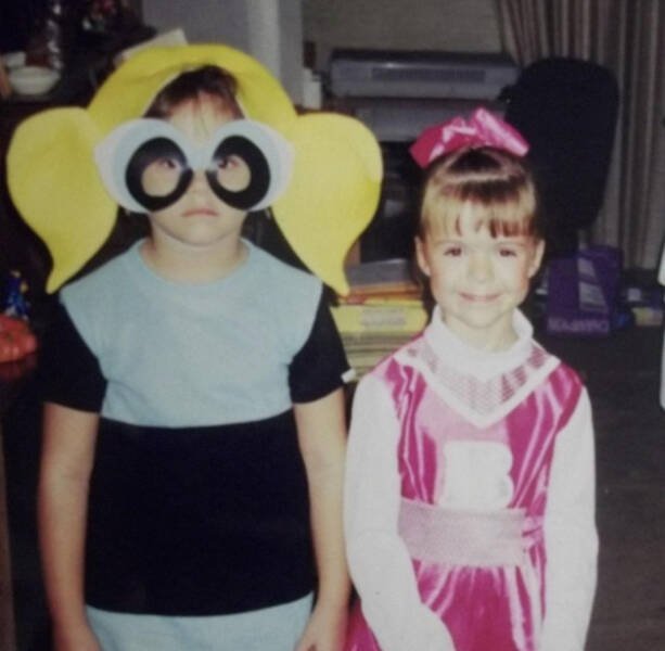 People Share Their Awkward Photos (25 pics)