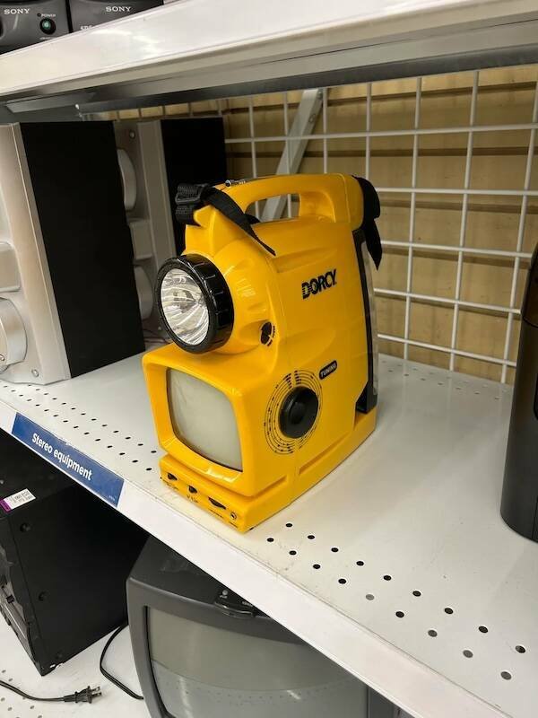 Cool Old School TV's (15 pics)