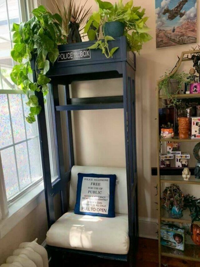 Unusual Finds In Thrift Shops (24 pics)