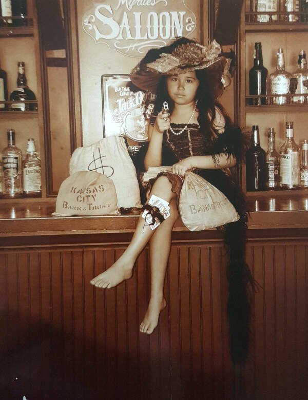 People Share Their Awkward Photos (25 pics)