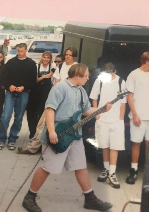 People Share Their Awkward Photos (25 pics)