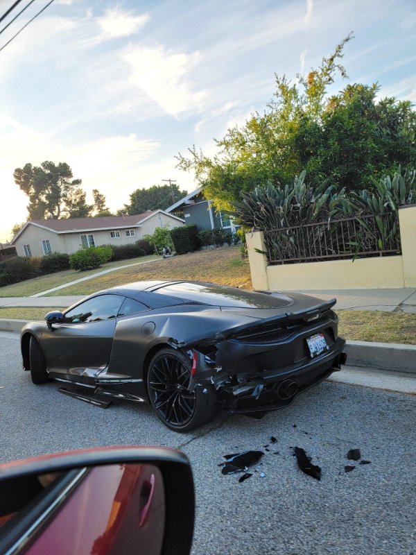 Bad Days Happen (24 pics)