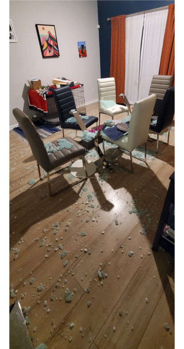 Bad Days Happen (24 pics)