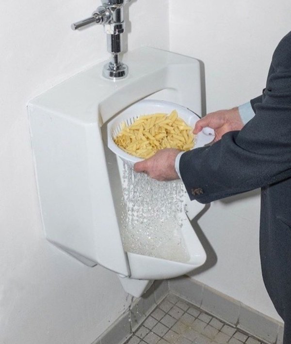 What Is Going On Here? (27 pics)