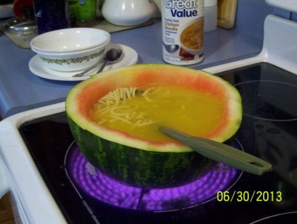 What Is Going On Here? (27 pics)