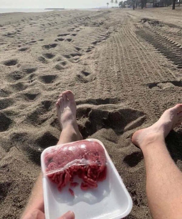 Strange Finds And Situations (25 pics)