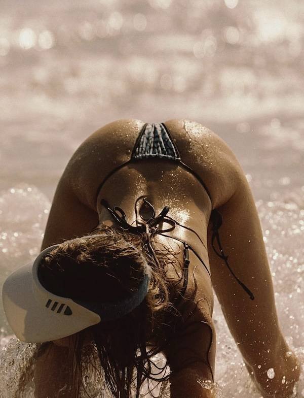 Bikini Girls (49 pics)