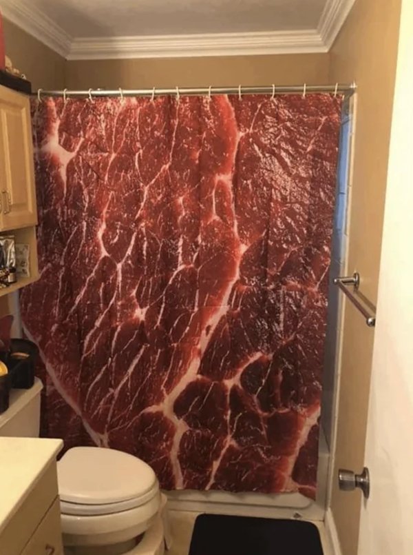 What Is Going On Here? (21 pics)