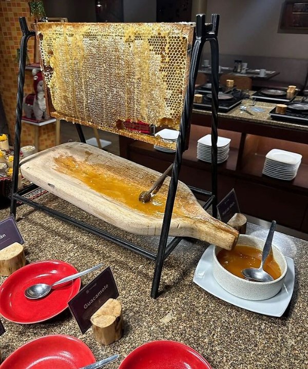Useful Inventions In Cafes And Restaurants  (25 pics)