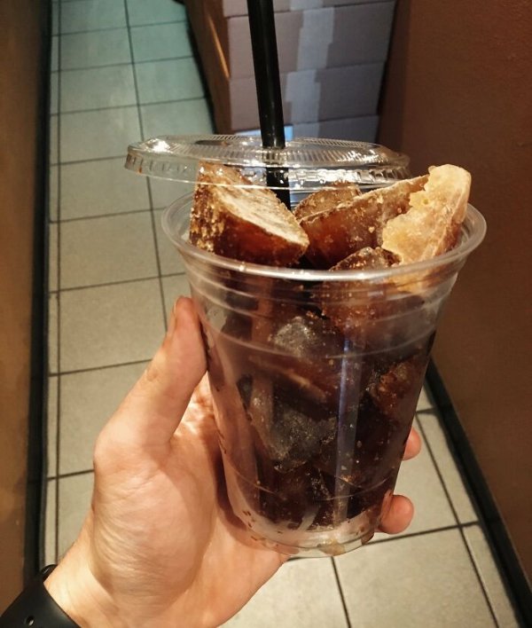 Useful Inventions In Cafes And Restaurants  (25 pics)