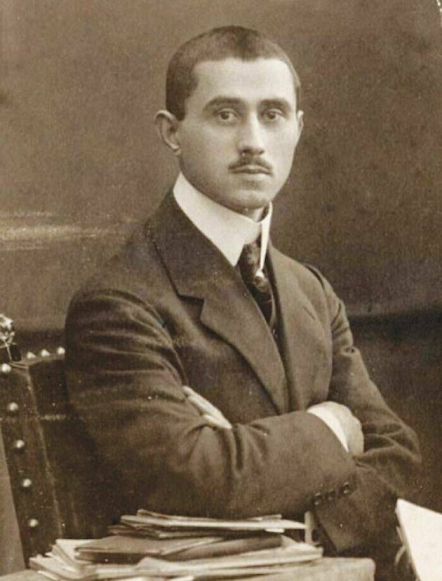 Interesting Historical Persons (20 pics)