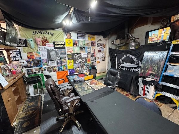 Cool Mens Caves (24 pics)