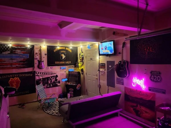 Cool Mens Caves (24 pics)