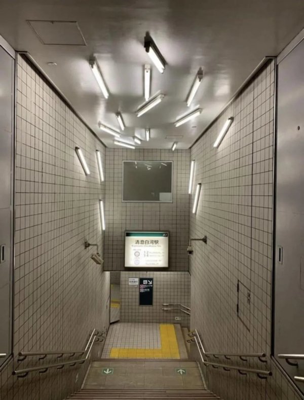 Failed Constructions (23 pics)