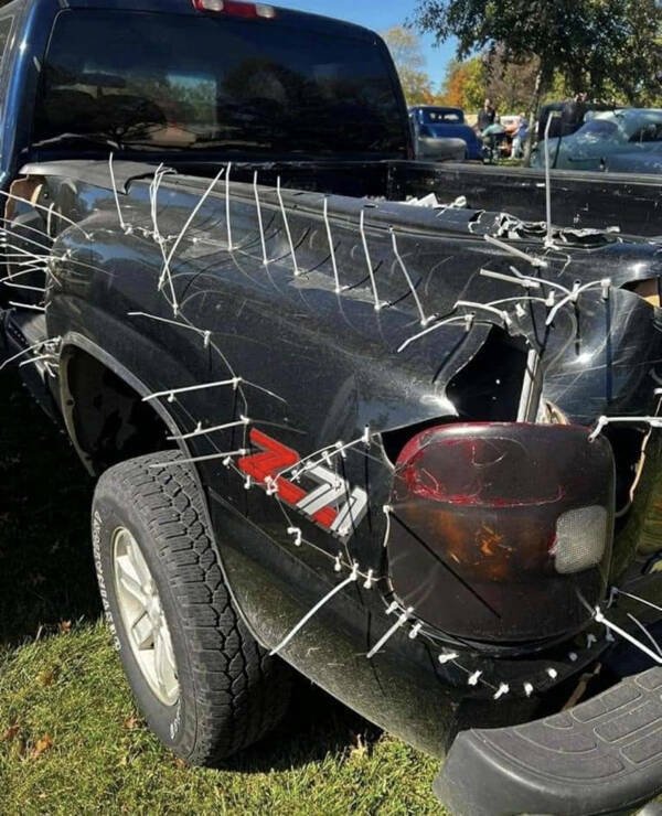 Weird DIY Crafts (25 pics)