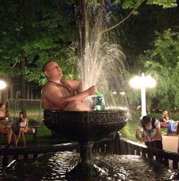 What Is Going On Here? (27 pics)