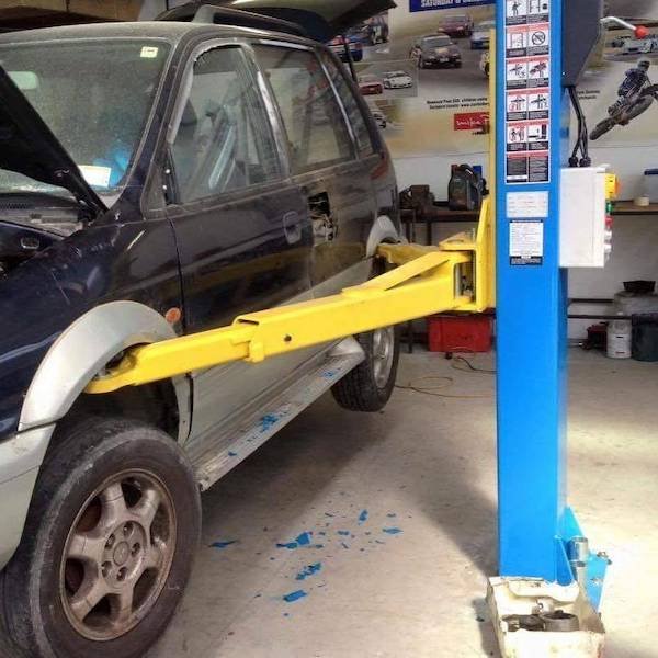 What Is Going On Here? (27 pics)