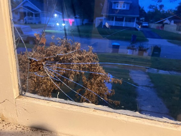 Bad Days Happen (23 pics)
