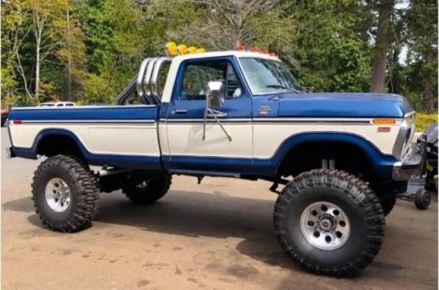 Crazy Trucks (16 pics)