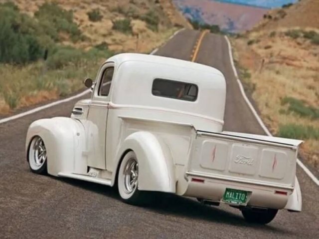 Crazy Trucks (16 pics)