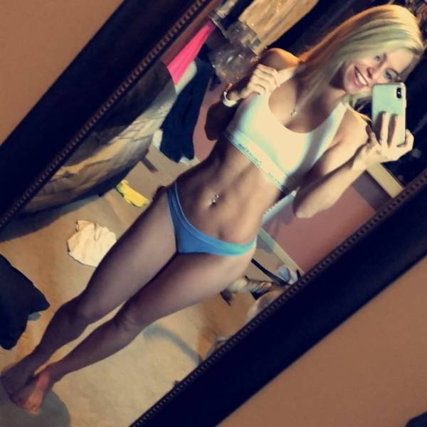 Slim Girls (40 pics)