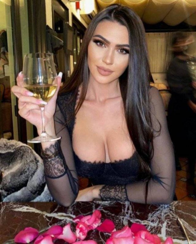 Cute Girls (38 pics)