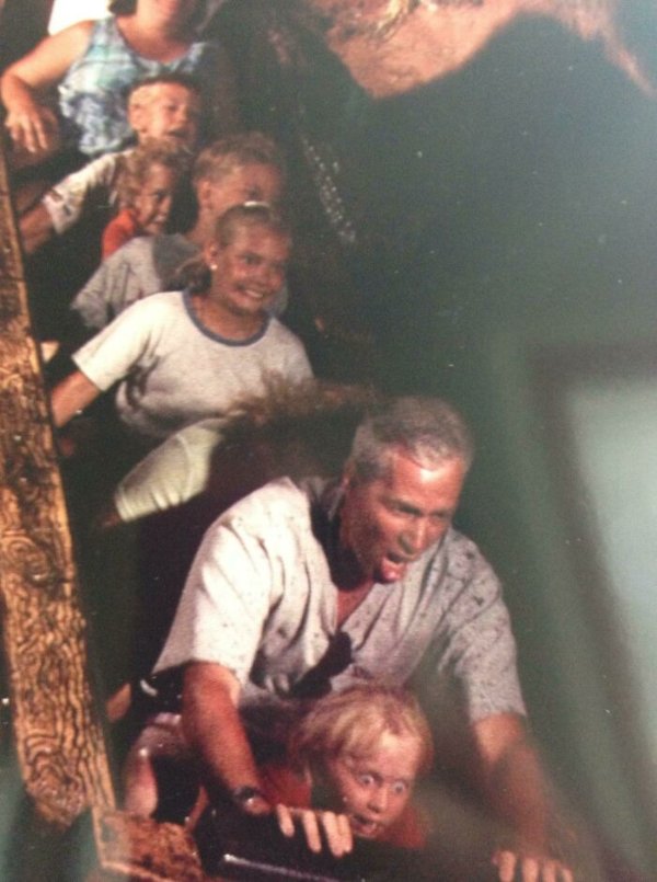 Funny Photos From Amusement Parks (29 pics)