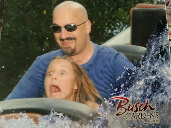 Funny Photos From Amusement Parks (29 pics)