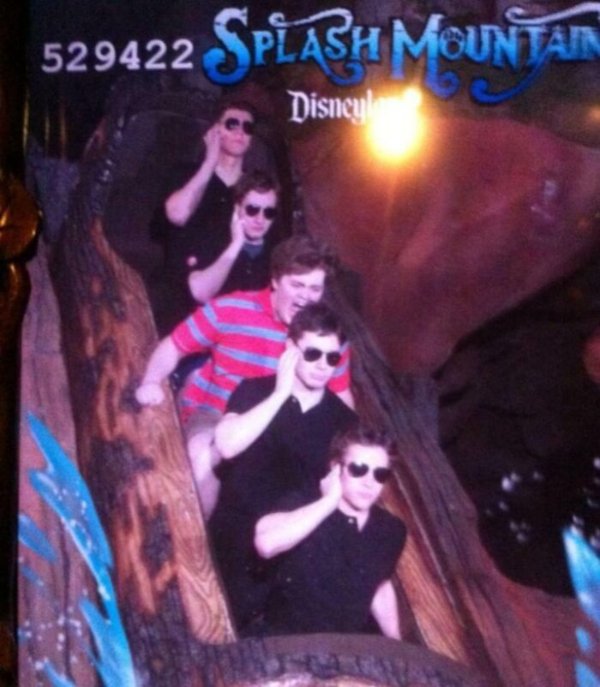 Funny Photos From Amusement Parks (29 pics)