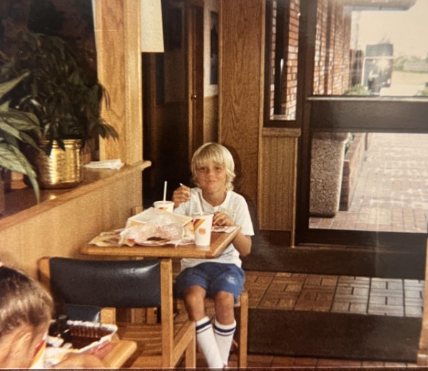 People Share Their Cool Photos From The Past (24 pics)