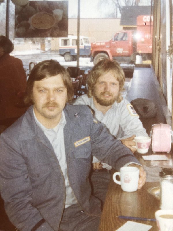 People Share Their Cool Photos From The Past (24 pics)
