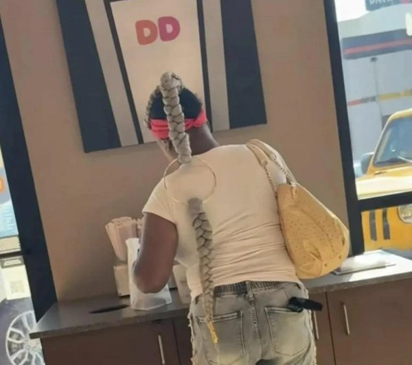 What Is Going On Here? (42 pics)