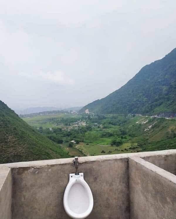 What Is Going On Here? (42 pics)