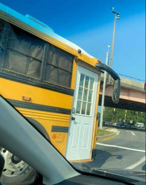 This Is Really Weird (20 pics)