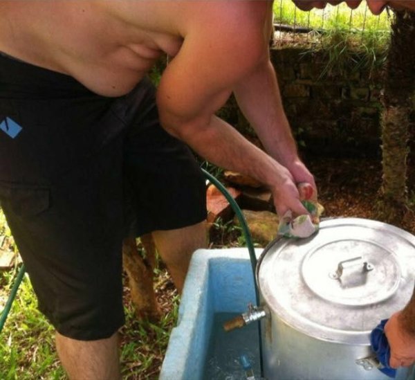 Strange Photos From Around The World (27 pics)
