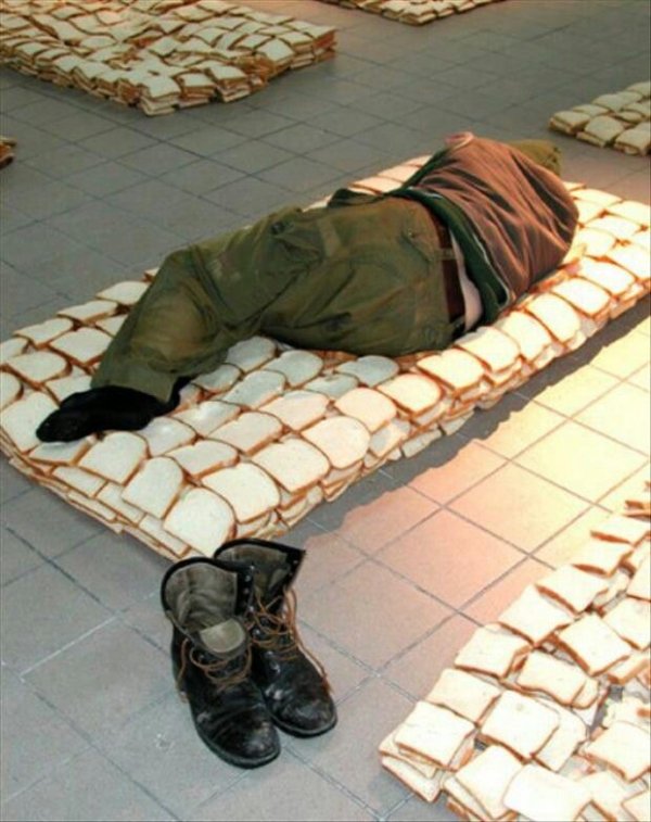 What Is Going On Here? (27 pics)
