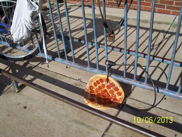 What Is Going On Here? (27 pics)