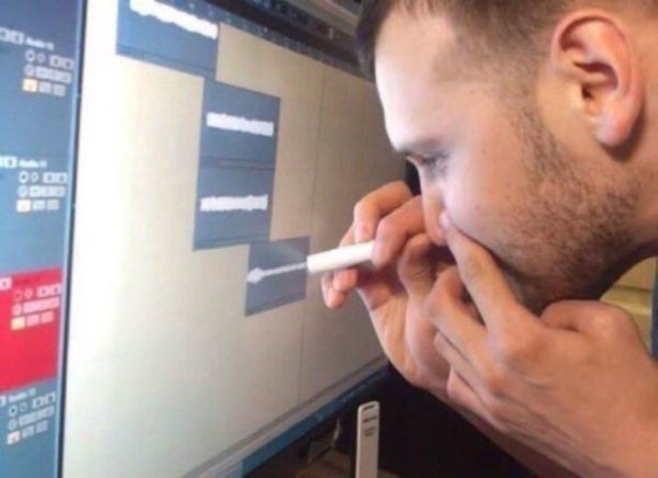 What Is Going On Here? (24 pics)