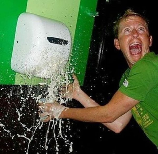 What Is Going On Here? (24 pics)