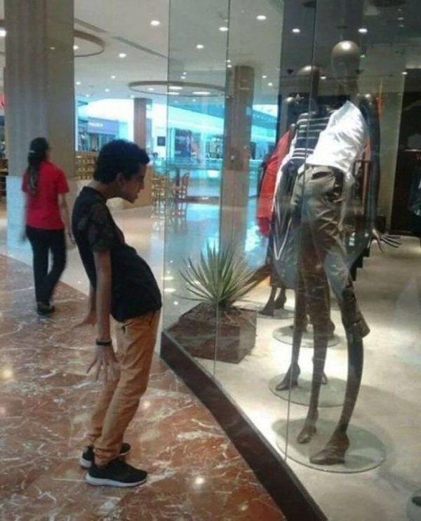 What Is Going On Here? (41 pics)