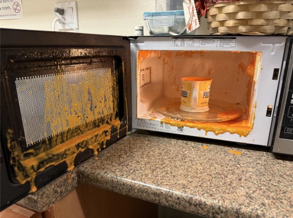 Bad Days Happen (24 pics)