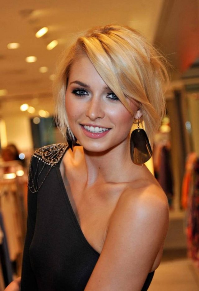 Hot Girls (50 pics)