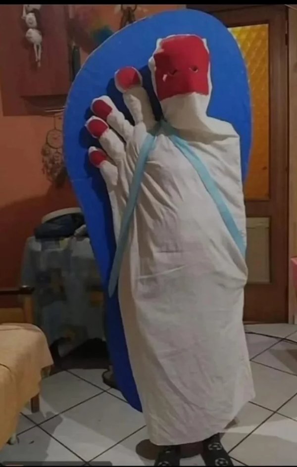 What Is Going On Here? (40 pics)