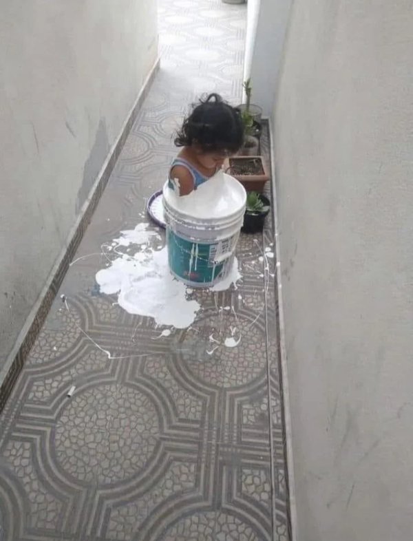 What Is Going On Here? (40 pics)