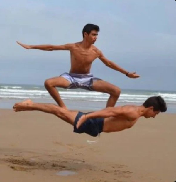 What Is Going On Here? (40 pics)