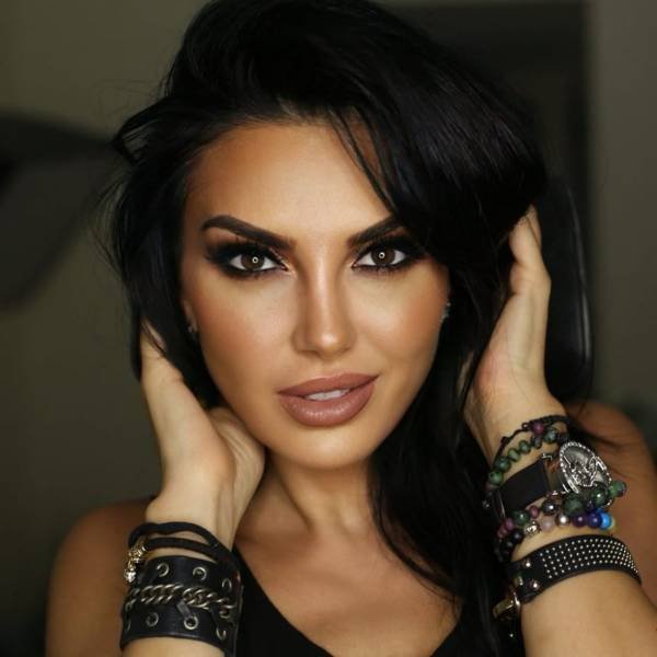 Hot Girls (36 pics) Hot Girls (36 pics)