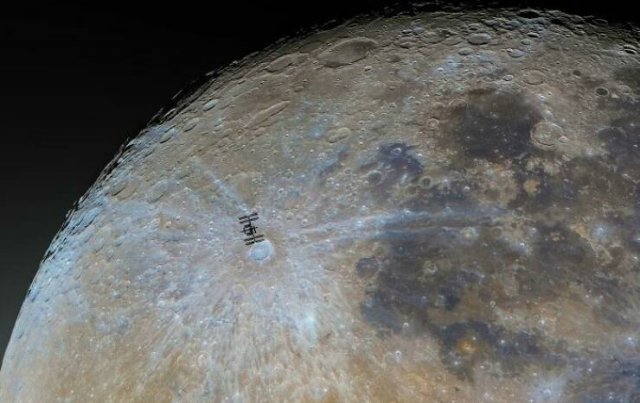 Stunning Space Photos (24 pics)
