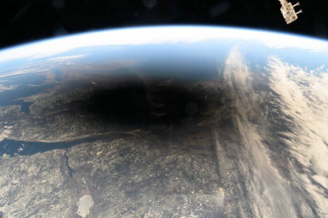 Stunning Space Photos (24 pics)