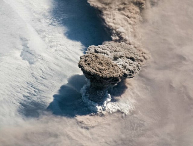 Stunning Space Photos (24 pics)